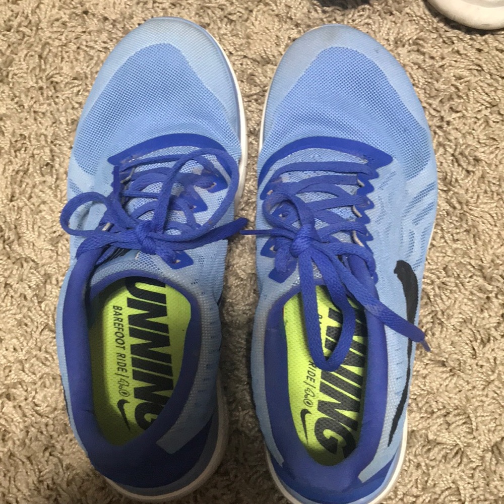 Nike free runs